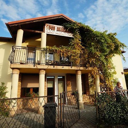 Pokoje I Apartamenty Pod Akacjami Malbork Exterior foto